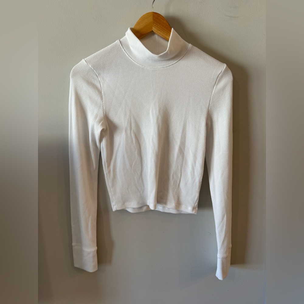 American Eagle White Ribbed Turtleneck Top